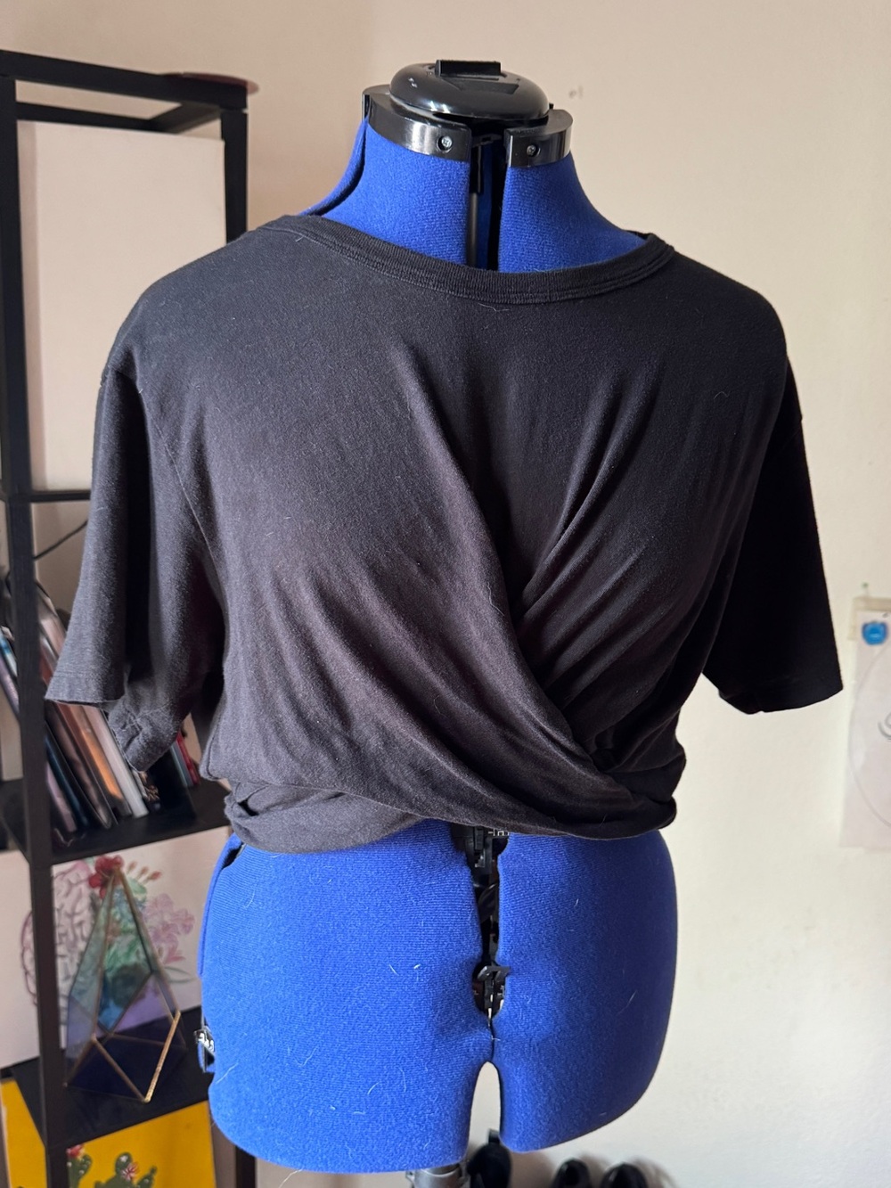 Aerie Cropped Wrap Back Black Crop Tee - Picture 3 of 5